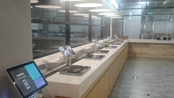 食堂網(wǎng)紅黑科技：智慧食堂自助餐稱(chēng)重結(jié)算模式