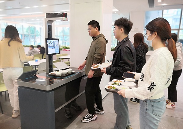 刷臉吃飯是種什么樣的體驗？