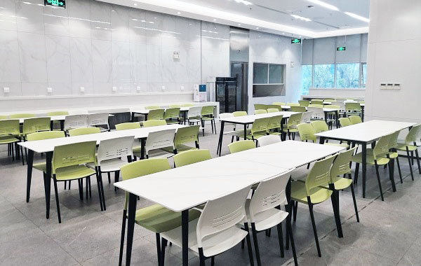 未來，立式自助點餐機在餐飲發(fā)展趨勢如何？